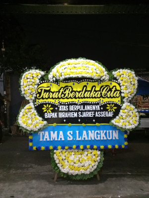 Papan Bunga Duka di Sulamadaha